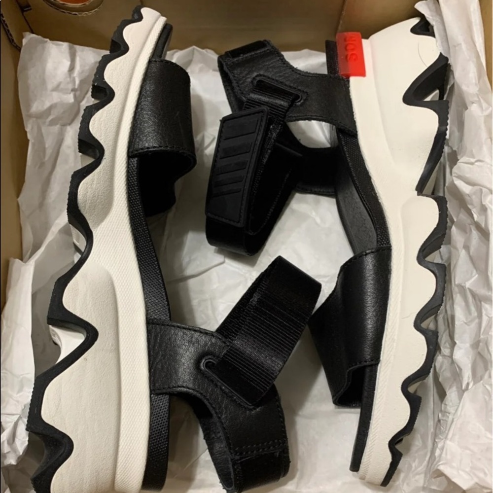 Sorel kinetic sandal